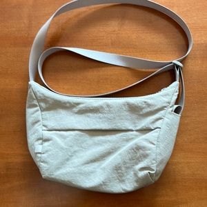 Lululemon crossbody bag.